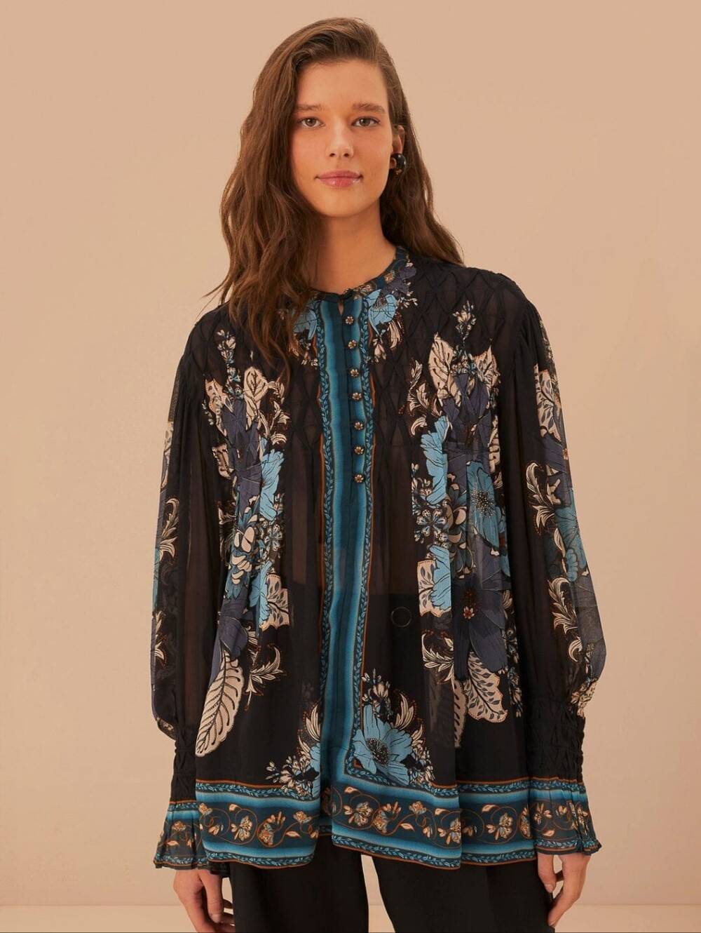 FARM RIO Blossom Tapestry Black Bee Smocked Blouse. NWT MED